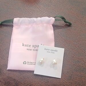 Nwt kate spade earrings with dust bag